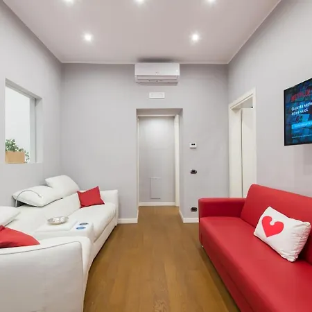 White House In Apartment *
