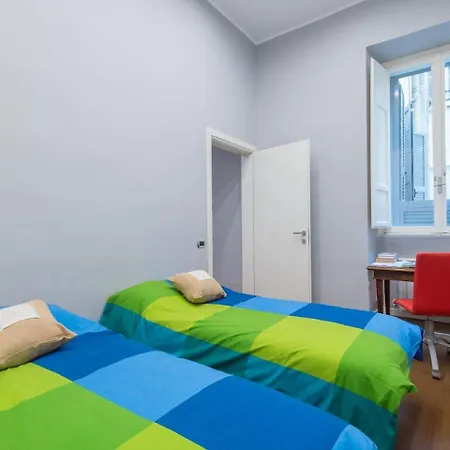 White House In Apartment