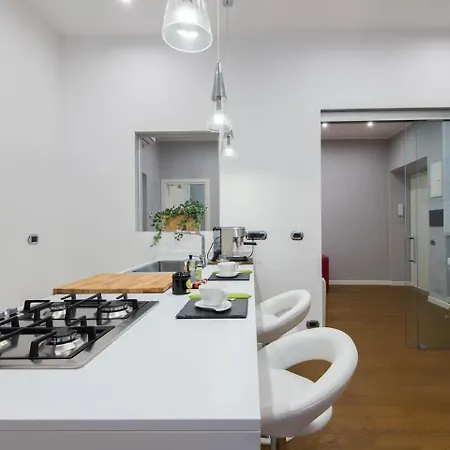 White House In Apartment *